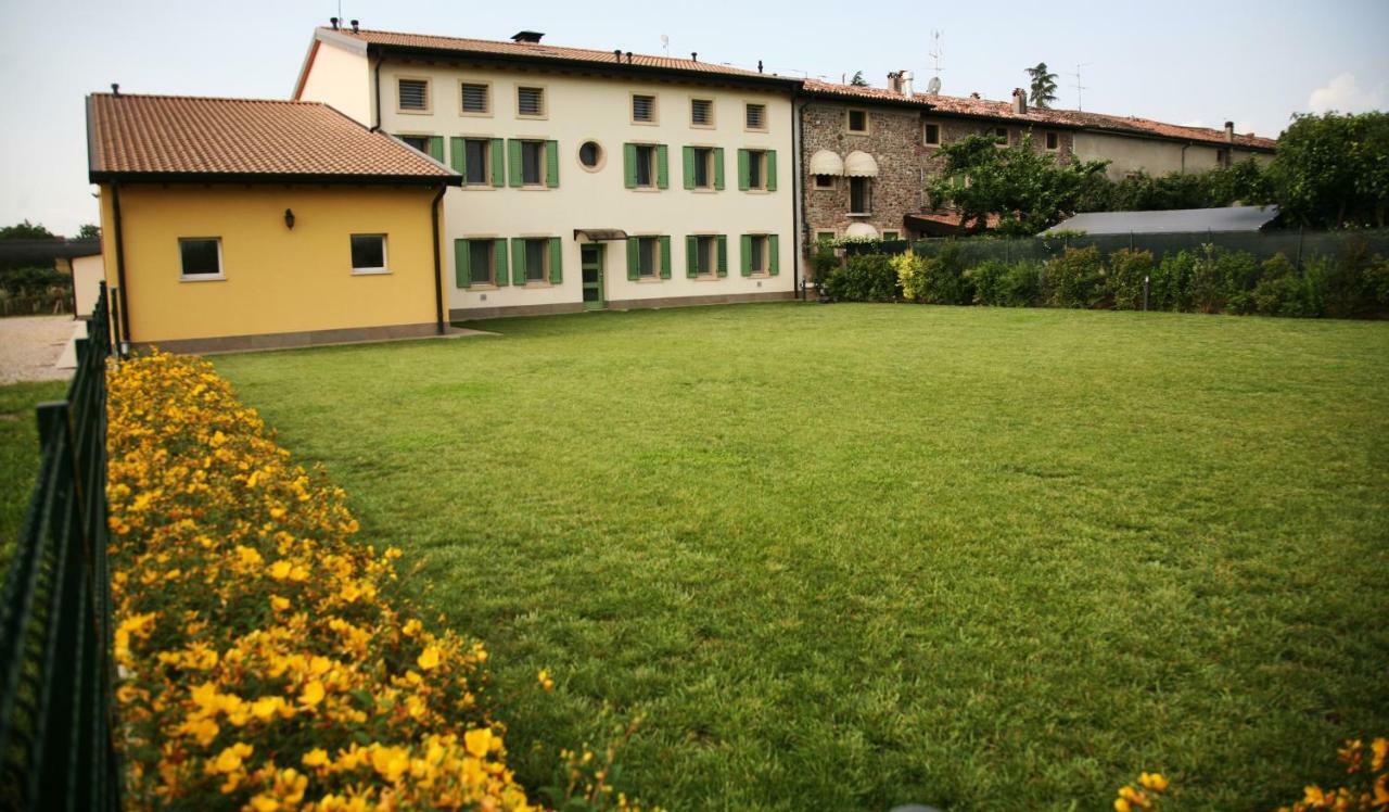 Hotel Ca' Vittori Valeggio sul Mincio Exterior foto